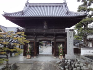 48番 西林寺の山門