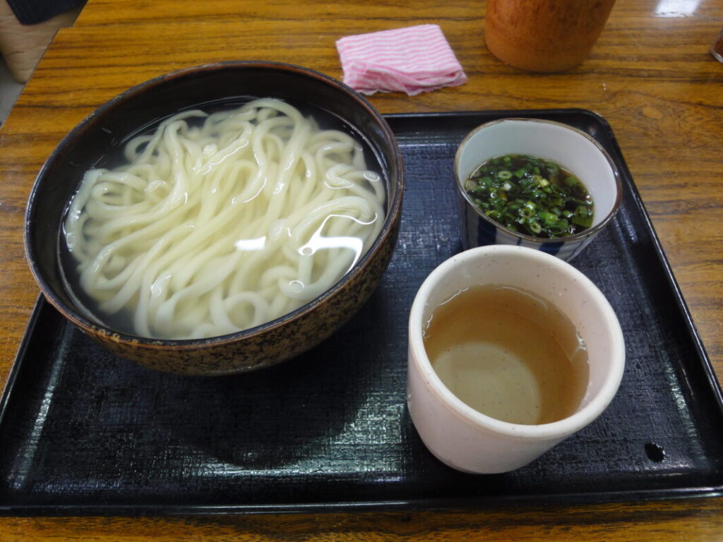 宇夫階（うぶしな）神社のうどん