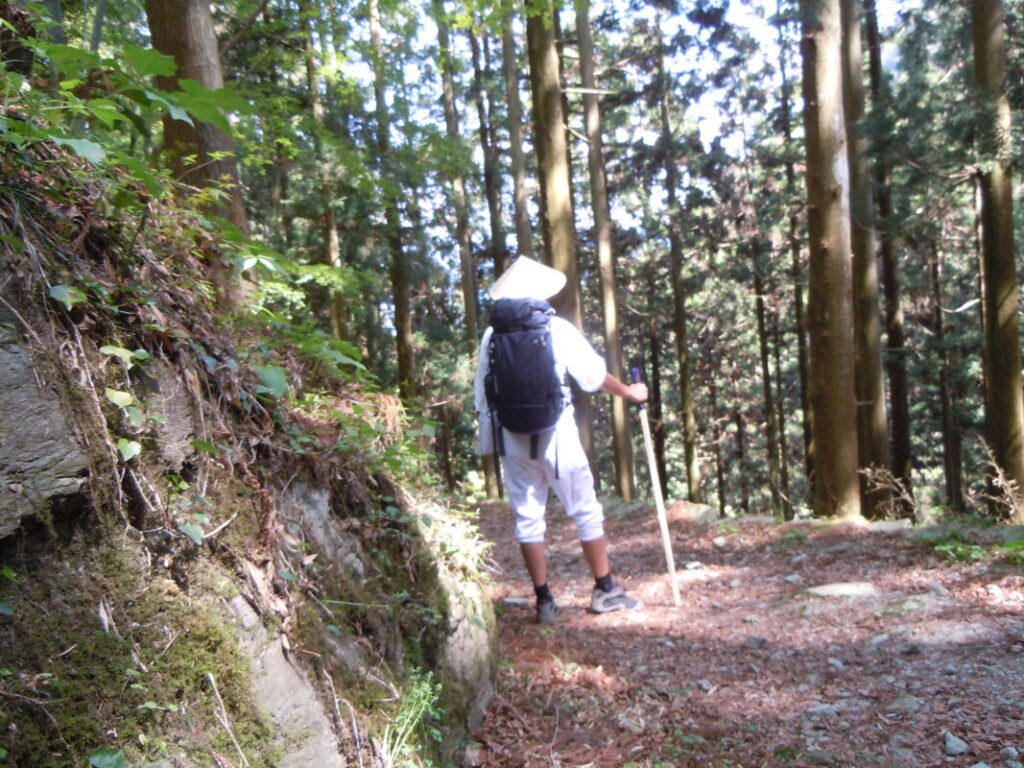 遍路道の道中｜私の後ろ姿