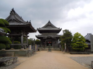 15番 国分寺境内