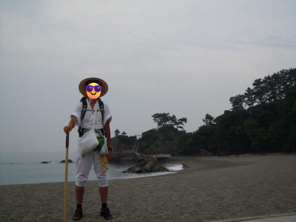 歩き遍路途中で寄った桂浜で撮影した私の姿