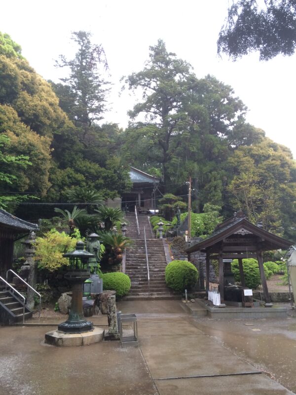 18番恩山寺境内