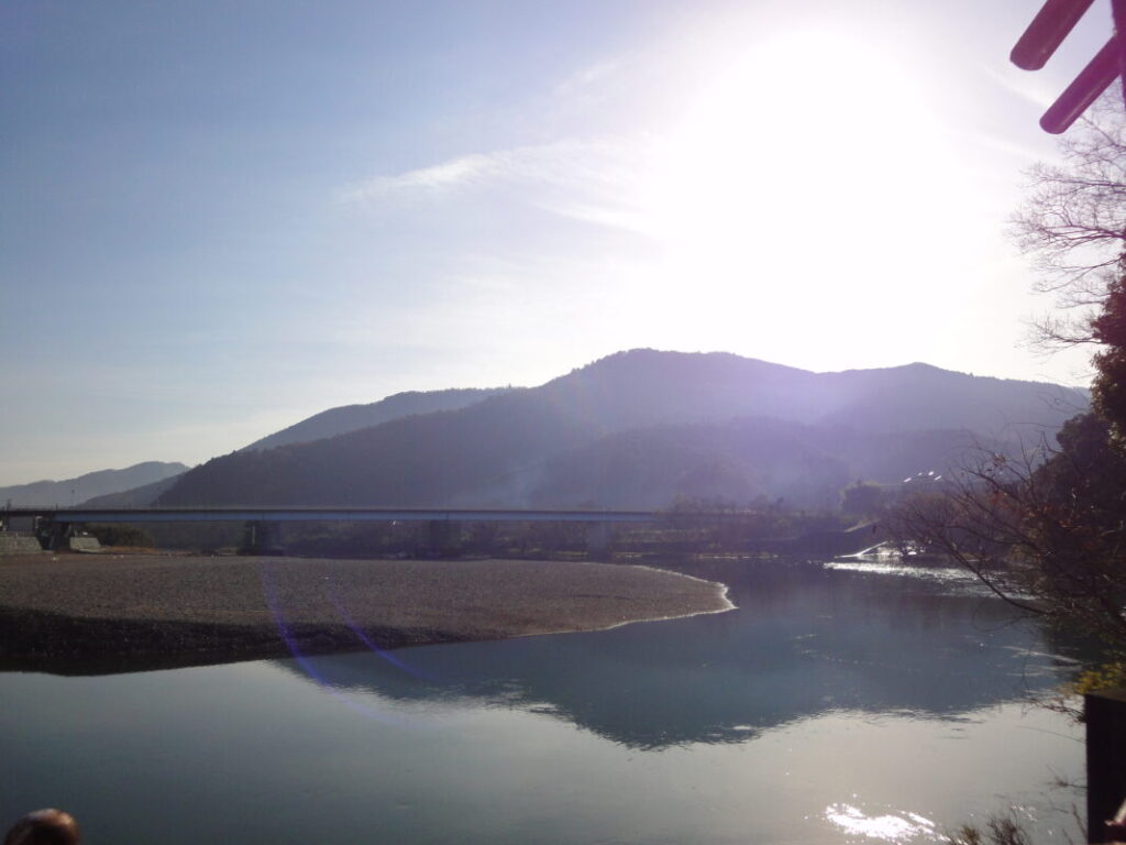 Ozu City: The Meandering Hijikawa River