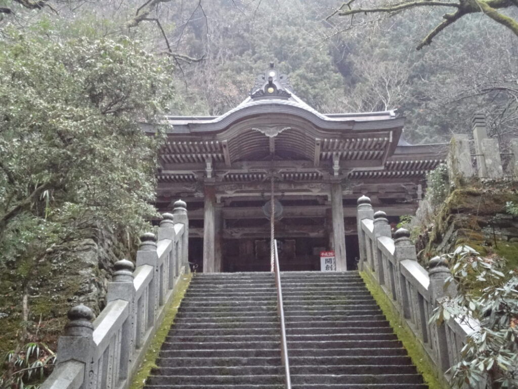 Stone steps leading to the Gate of Daihoji