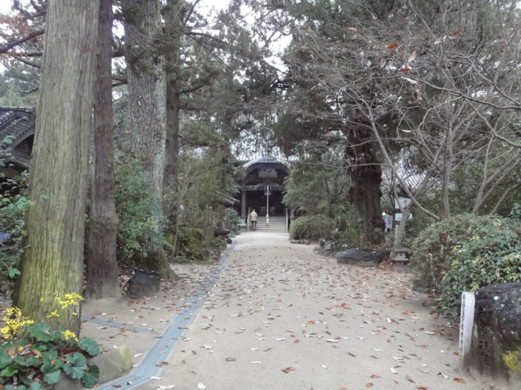 Temple grounds of Joruriji