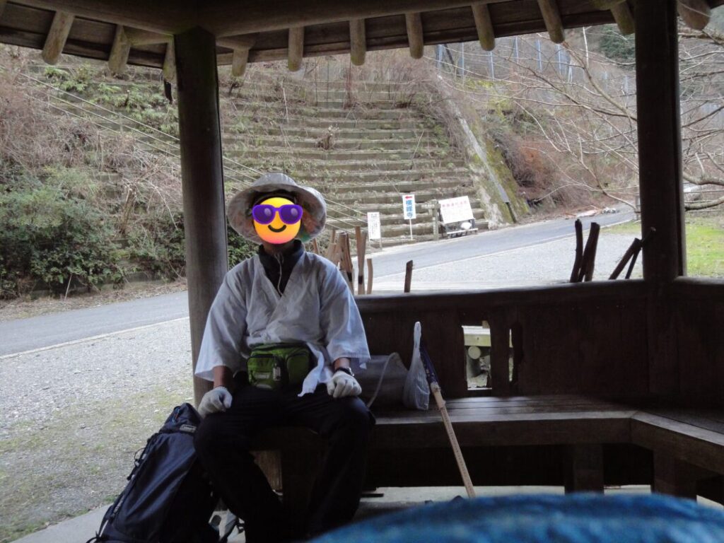 Resting at a henro hut before the Yokomineji mountain trail