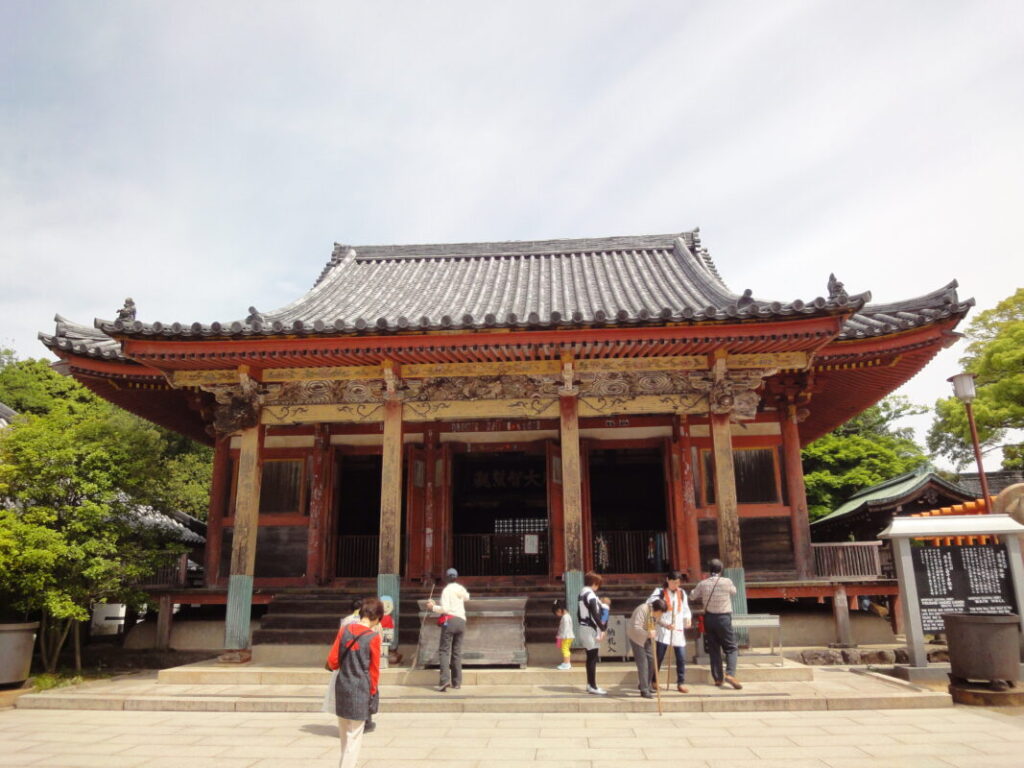 The Main Hall of Yashimaji Temple.